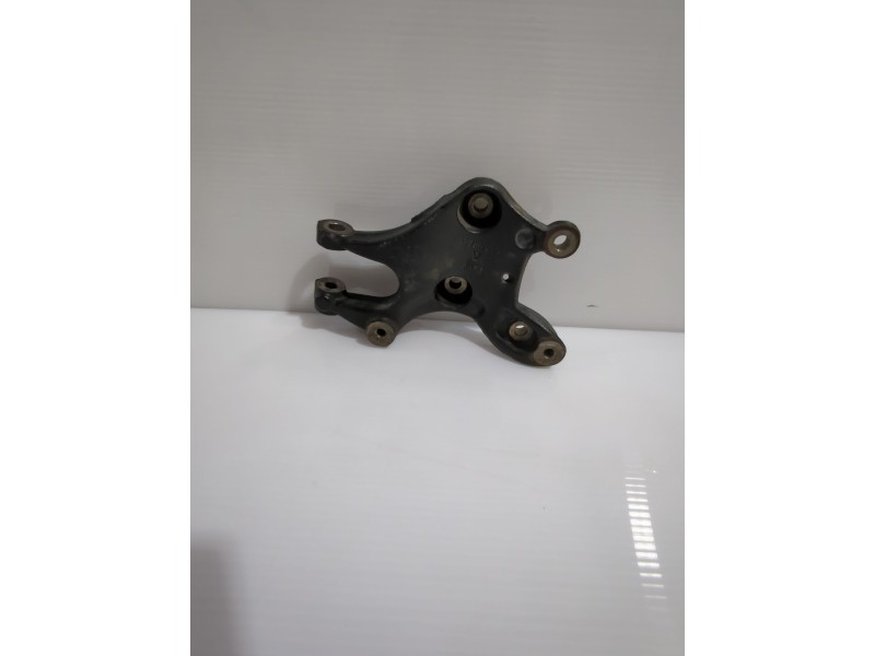 Recambio de soporte alternador para mini mini (r56) one referencia OEM IAM 6780439  