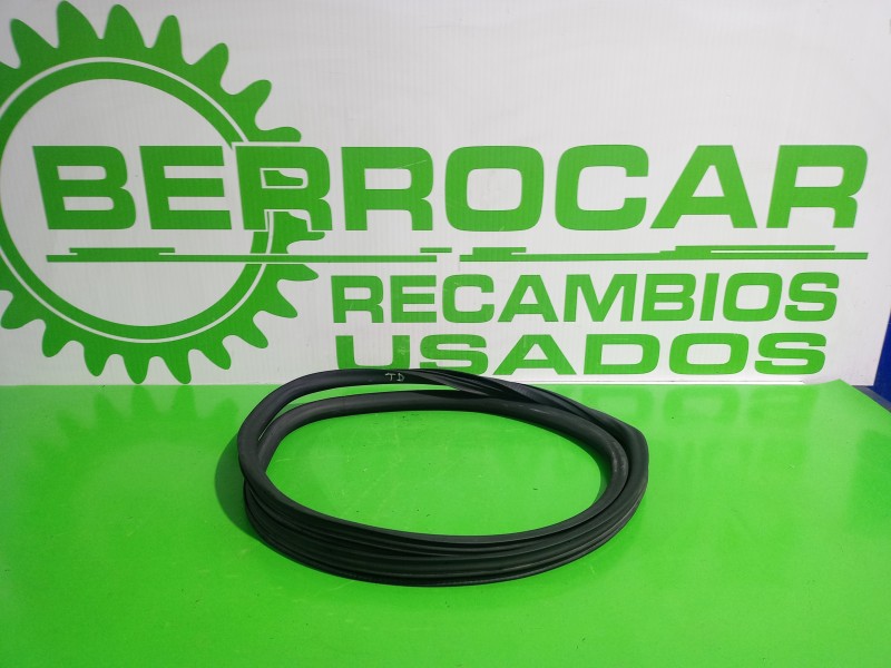 Recambio de goma contorno para seat altea xl (5p5) 1.4 16v tsi referencia OEM IAM 5P0867365G9B9  