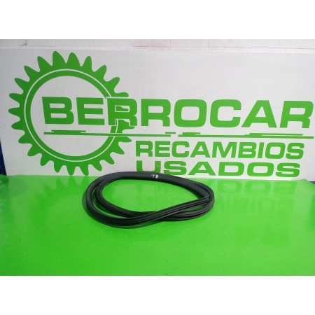 Recambio de goma contorno para seat altea xl (5p5) 1.4 16v tsi referencia OEM IAM 5P0867365G9B9  