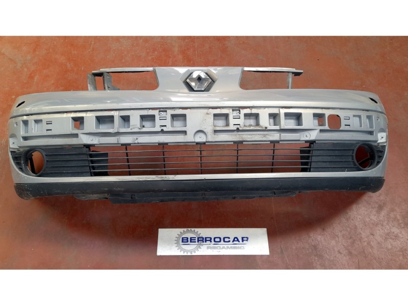 Recambio de paragolpes delantero para renault espace iv (jk0) 2.2 dci turbodiesel referencia OEM IAM 8200102205  