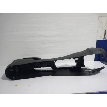 Recambio de consola central para hyundai i20 (bc3) essence mild-hybrid referencia OEM IAM 84611Q0000  