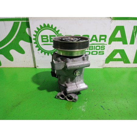 Recambio de compresor aire acondicionado para renault kangoo profesional referencia OEM IAM 8200953359  