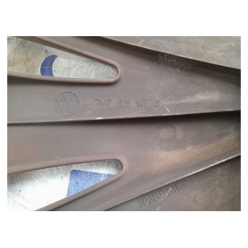 Recambio de tapacubos para seat alhambra (7v9) 2.0 tdi referencia OEM IAM 7M7601147C  