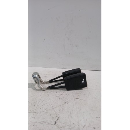 Recambio de enganche cinturon trasero izquierdo para seat ibiza iii (6l1) 1.4 tdi referencia OEM IAM 6Q0857488D  