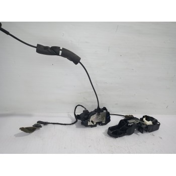 Recambio de cerradura puerta trasera derecha para renault scenic iii bose edition referencia OEM IAM 825020033R  