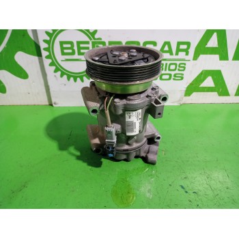 Recambio de compresor aire acondicionado para renault kangoo profesional referencia OEM IAM 8200953359  