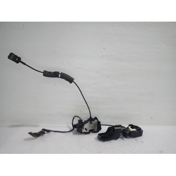 Recambio de cerradura puerta trasera derecha para renault scenic iii bose edition referencia OEM IAM 825020033R  