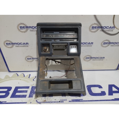 Recambio de consola central para mitsubishi montero (l040) 2.5 turbodiesel referencia OEM IAM MB52108526  