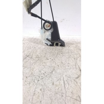 Recambio de cerradura puerta trasera derecha para toyota yaris (_p21_, _pa1_, _ph1_) 1.5 hybrid (mxph11) referencia OEM IAM 6905