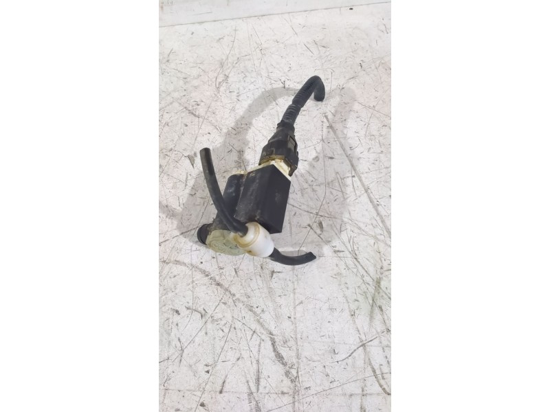 Recambio de bomba limpia para hyundai tucson (jm) 2.0 crdi referencia OEM IAM 441450129  