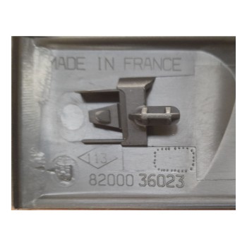 Recambio de moldura lateral para renault laguna (b56) 1.8 mono cat referencia OEM IAM 8200036023  
