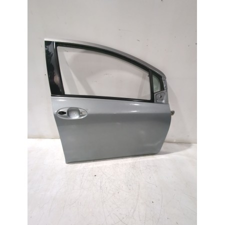 Recambio de puerta delantera derecha para toyota yaris (_p9_) 1.33 vvt-i (nsp90_) referencia OEM IAM 670010D170  