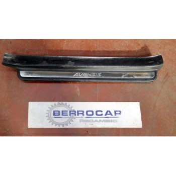 MOLDURA LATERAL 67913 05040 