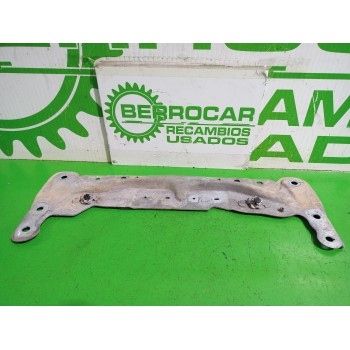 Recambio de travesaño inferior para renault kangoo profesional referencia OEM IAM 8200880148  