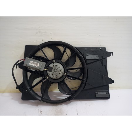Recambio de electroventilador para ford mondeo berlina (ge) ghia (06.2003) (d) referencia OEM IAM 0130303923  