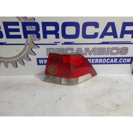 Recambio de piloto trasero derecho para opel astra h ber. 1.7 16v cdti referencia OEM IAM 43240748RH  