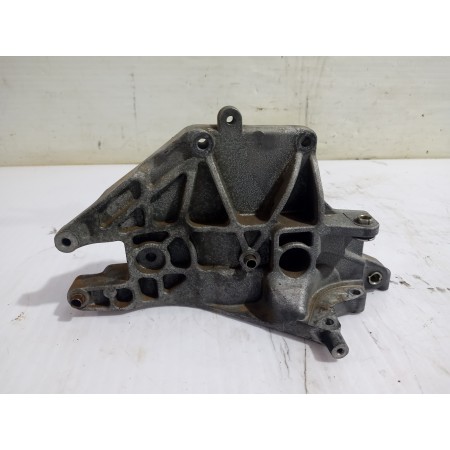 Recambio de soporte alternador para peugeot bipper tepee basis referencia OEM IAM 55221393  