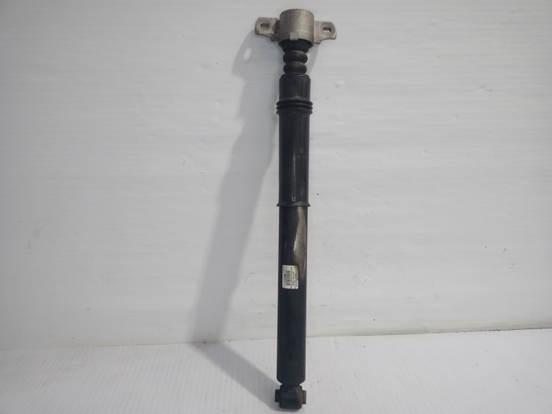 Recambio de amortiguador trasero izquierdo para peugeot 3008 style referencia OEM IAM 5206RT  