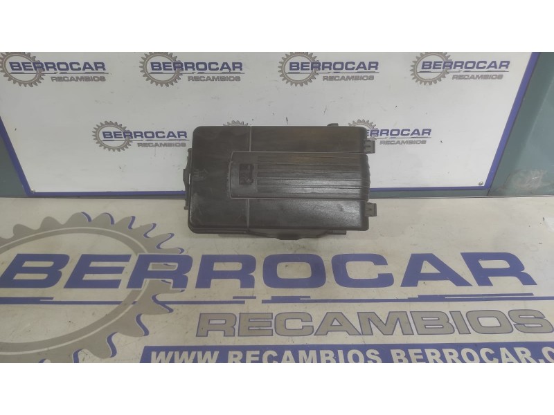 Recambio de soporte bateria para volkswagen golf vi (5k1) referencia OEM IAM 3C0915443A  