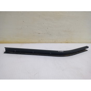Recambio de riel de puerta corredera para fiat doblo (119) 1.9 d active (05.2004) referencia OEM IAM 51769061  