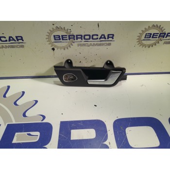 MANETA INTERIOR TRASERA DERECHA 8E0839020 