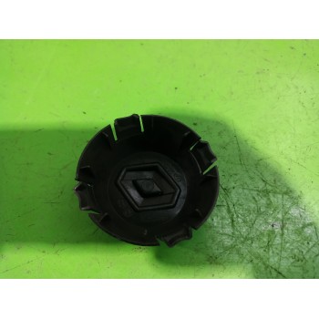 Recambio de tapacubos para renault kangoo profesional referencia OEM IAM 7700438116  