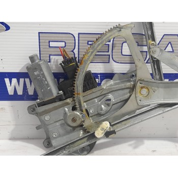 Recambio de elevalunas delantero derecho para opel astra h ber. 1.7 16v cdti referencia OEM IAM 13100418  