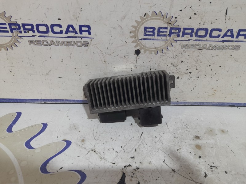 Recambio de caja precalentamiento para renault megane iii sport tourer 1.6 dci diesel fap referencia OEM IAM 8200558438A  