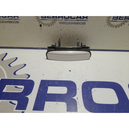 Recambio de maneta exterior delantera derecha para seat exeo berlina (3r2) 2.0 tdi referencia OEM IAM 4B0839885  