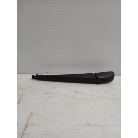 Recambio de brazo limpia trasero para toyota yaris (_p21_, _pa1_, _ph1_) 1.5 hybrid (mxph11) referencia OEM IAM 85241K0010  