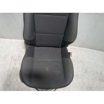 Recambio de asiento delantero derecho para peugeot 207 confort referencia OEM IAM 8845QL  