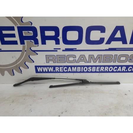 Recambio de brazo limpia delantero izquierdo para opel astra h ber. 1.7 16v cdti referencia OEM IAM 13111219  