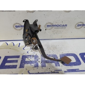 Recambio de pedal embrague para mitsubishi montero (l040) 2.5 turbodiesel referencia OEM IAM MB012669  