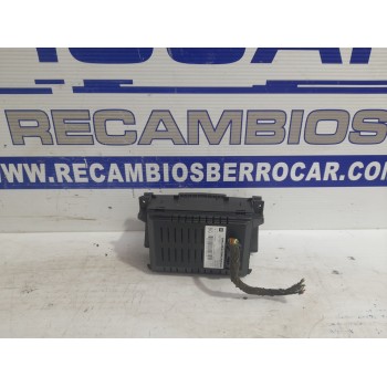 Recambio de pantalla multifuncion para opel astra h ber. 1.7 16v cdti referencia OEM IAM 13275077  