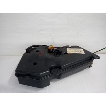 Recambio de deposito aditivo fap para peugeot 3008 style referencia OEM IAM 1613704580  