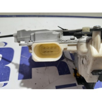 Recambio de cerradura puerta delantera derecha para seat exeo berlina (3r2) 2.0 tdi referencia OEM IAM 8E1837016  