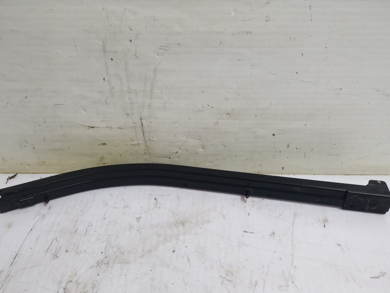 Recambio de riel de puerta corredera para peugeot bipper tepee basis referencia OEM IAM 9033Z4  