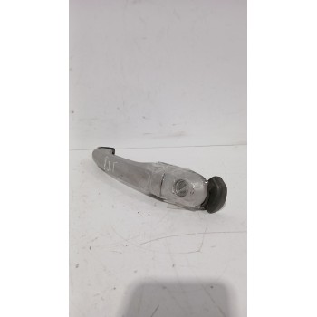 Recambio de maneta exterior delantera izquierda para hyundai tucson (jm) 2.0 crdi referencia OEM IAM 826502E000  