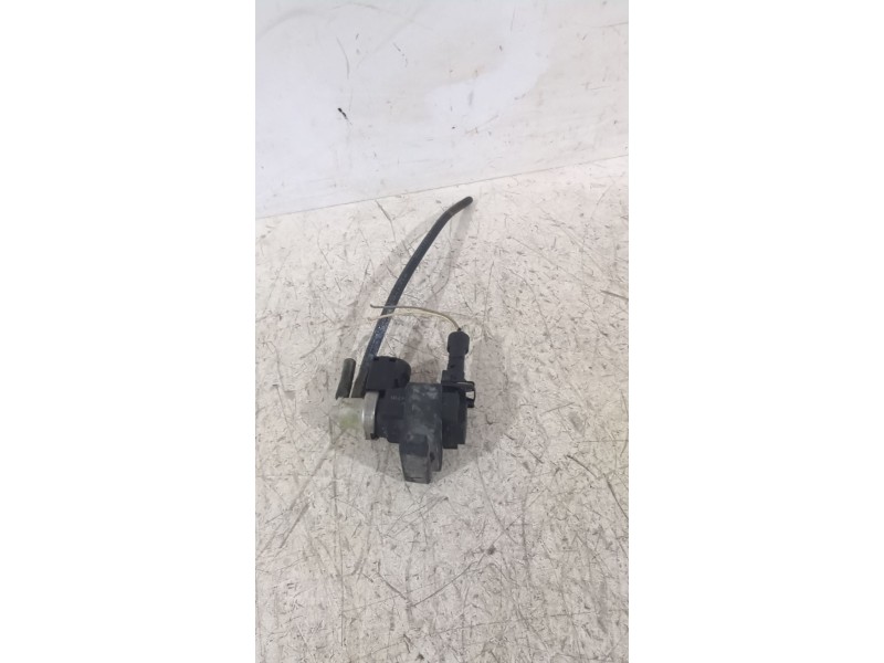 Recambio de valvula aire adicional para hyundai tucson (jm) 2.0 crdi referencia OEM IAM 36611200  
