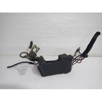 Recambio de caja reles / fusibles para peugeot 3008 style referencia OEM IAM 9666527580  