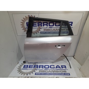Recambio de puerta trasera izquierda para renault megane iii sport tourer 1.6 dci diesel fap referencia OEM IAM 821012909R  