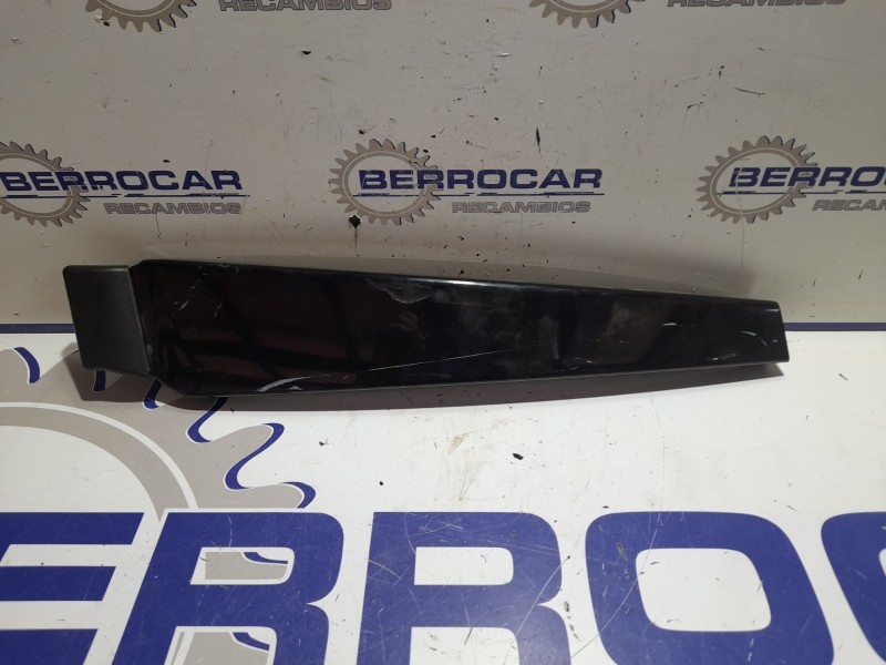 Recambio de moldura para seat exeo berlina (3r2) 2.0 tdi referencia OEM IAM 8E0853289D  