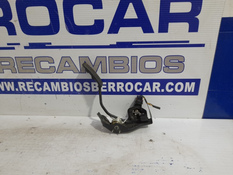 Recambio de pedal acelerador para toyota corolla verso (r1) referencia OEM IAM 8928152021  