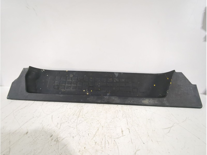 Recambio de reposapies para citroën jumpy iii furgoneta (v_) 1.5 bluehdi 100 referencia OEM IAM 9808681377  