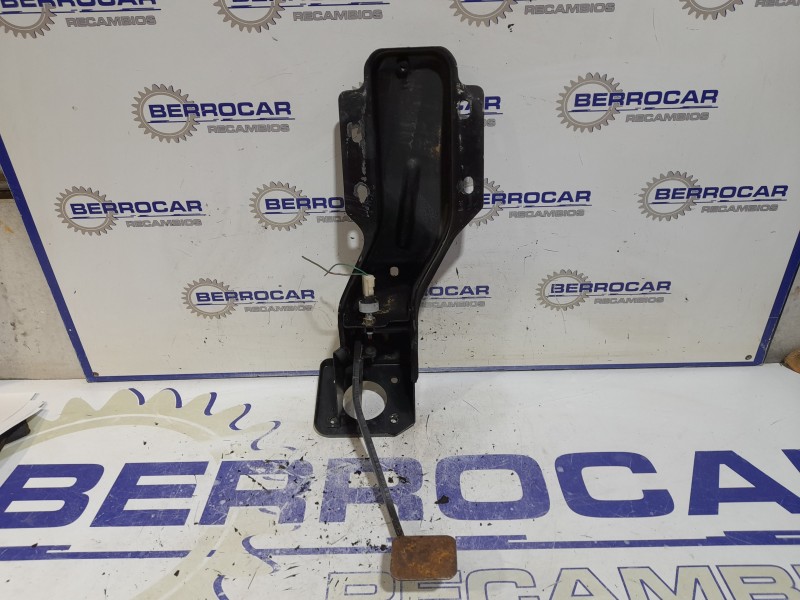 Recambio de pedal freno para mitsubishi montero (l040) 2.5 turbodiesel referencia OEM IAM MR33496  