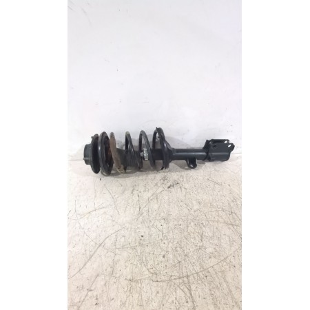 Recambio de amortiguador delantero derecho para hyundai tucson (jm) 2.0 crdi referencia OEM IAM 546612E500  