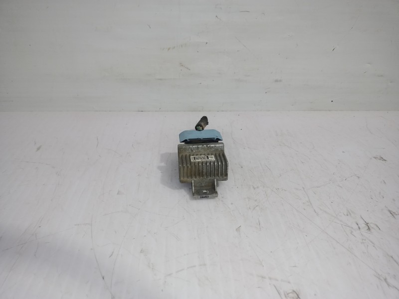 Recambio de caja precalentamiento para renault scenic iii bose edition referencia OEM IAM 110678071R  