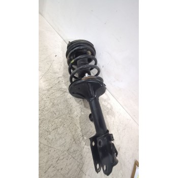 Recambio de amortiguador delantero derecho para hyundai tucson (jm) 2.0 crdi referencia OEM IAM 546612E500  