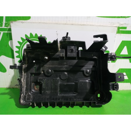 Recambio de soporte bateria para opel corsa d 1.3 16v cdti referencia OEM IAM 13235642  