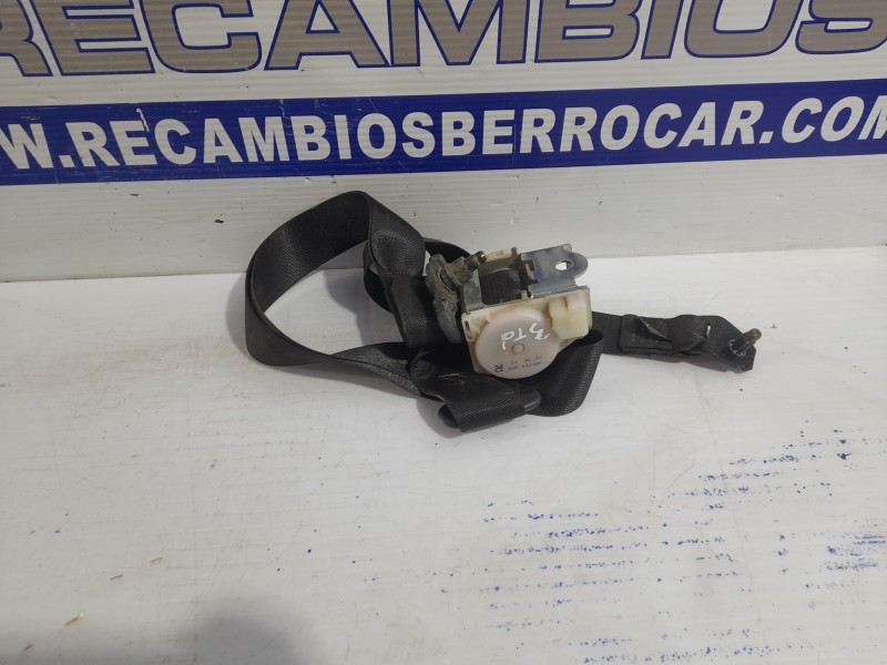 Recambio de cinturon seguridad trasero derecho para opel zafira a elegance referencia OEM IAM 260704  